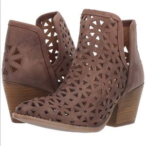 Musse & Cloud women’s Athena Western Bootie